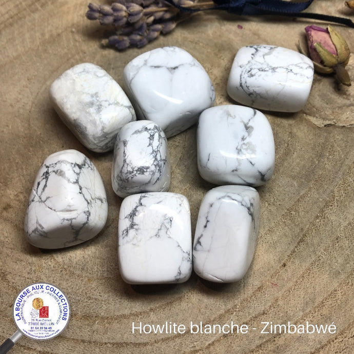 Pierre cubique - HOWLITE blanche, qualité AB - Zimbabwe